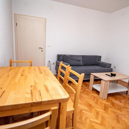 Calma Apartments 特罗吉尔 外观 照片